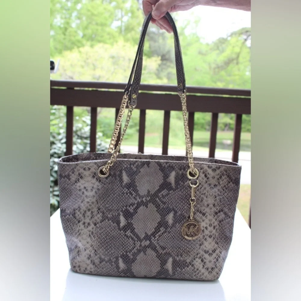 Michael Kors Jet Set tote bag - Picture 2 of 16